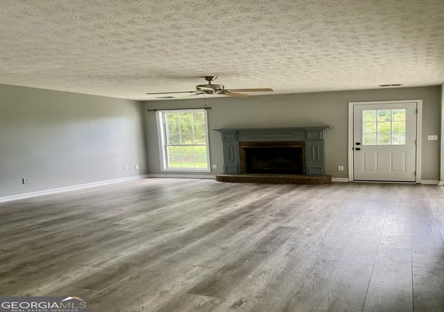 Photo 3 of Single family home for sale at 203 Cambridge Dr, Loganville, GA 30052 | MLS# 10831486 | Listing updated on 2026-09-13