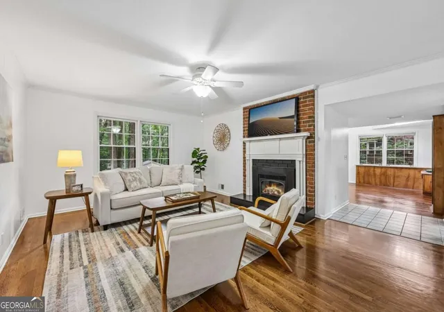 Photo 3 of Single family home for sale at 3324 Henderson Crk Rd, Atlanta, GA 30341 | MLS# 10840096 | Listing updated on 2026-09-14