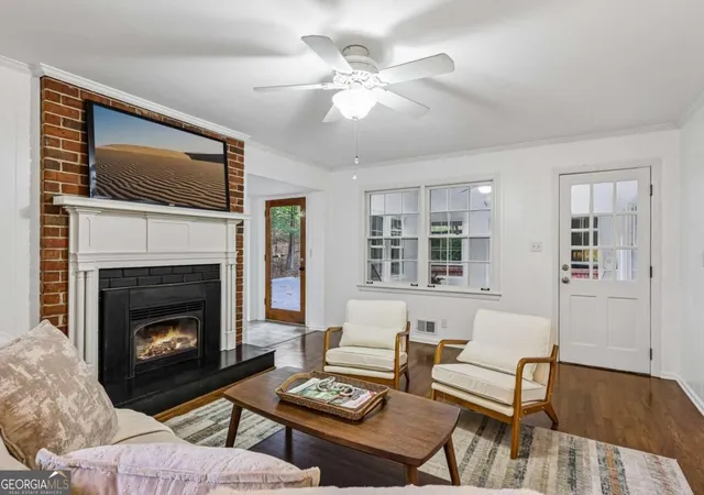Photo 4 of Single family home for sale at 3324 Henderson Crk Rd, Atlanta, GA 30341 | MLS# 10840096 | Listing updated on 2026-09-14