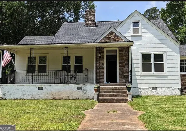 Photo 1 of Multi family home for sale at 305 S Walnut St, Greensboro, GA 30642 | MLS# 10850102 | Listing updated on 2026-10-05