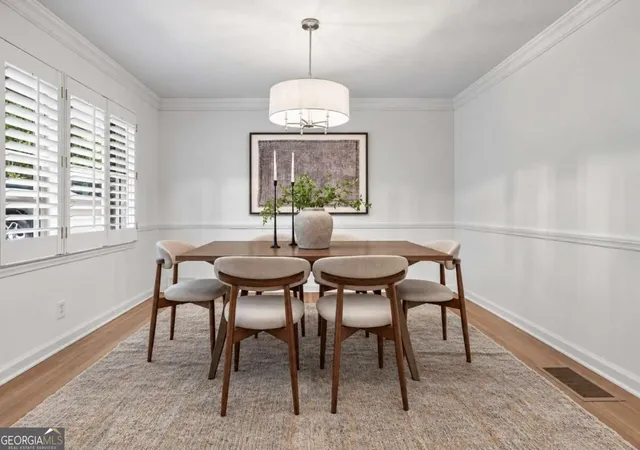 Photo 4 of Single family home for sale at 4341 Peachtree Dunwoody Rd NE, Atlanta, GA 30342 | MLS# 10853550 | Listing updated on 2026-10-09