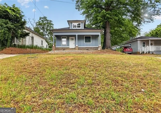 Photo 1 of Single family home for sale at 607 E Solomon St, Griffin, GA 30223 | MLS# 10837035 | Listing updated on 2026-09-15