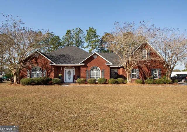 Photo 2 of Single family home for sale at 851 Carriage Ln, Waycross, GA 31503 | MLS# 10649615 | Listing updated on 2026-09-01