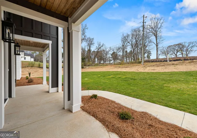Photo 3 of Single family home for sale at 246 S Smith Rd, Lagrange, GA 30241 | MLS# 10839410 | Listing updated on 2026-09-17