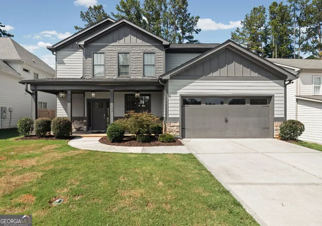 Photo 3 of Single family home for sale at 2422 Mills Bnd, Decatur, GA 30034 | MLS# 10850576 | Listing updated on 2026-09-22
