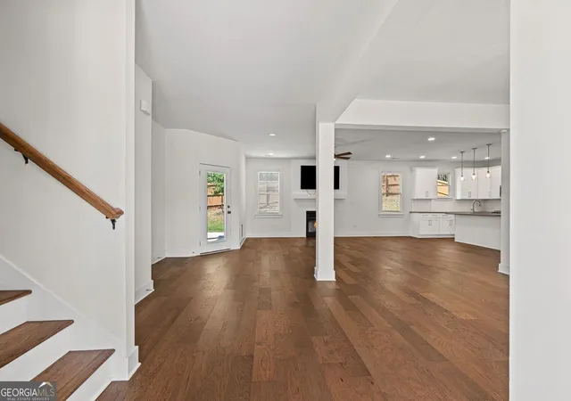 Photo 4 of Single family home for sale at 2422 Mills Bnd, Decatur, GA 30034 | MLS# 10850576 | Listing updated on 2026-09-22