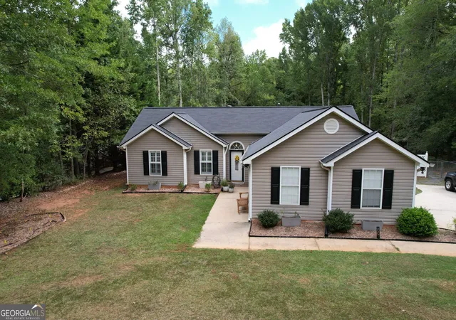 Photo 2 of Single family home for sale at 295 Hayward Bishop Way, Senoia, GA 30276 | MLS# 10843734 | Listing updated on 2026-09-27