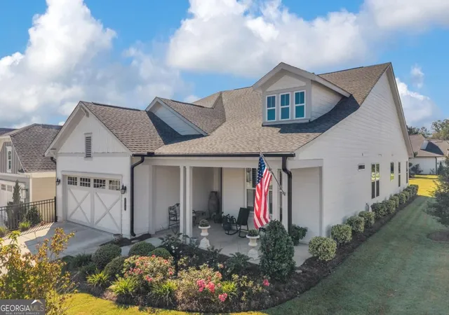 Photo 2 of Single family home for sale at 296 Ontario Ln, Hoschton, GA 30548 | MLS# 10872628 | Listing updated on 2026-10-28