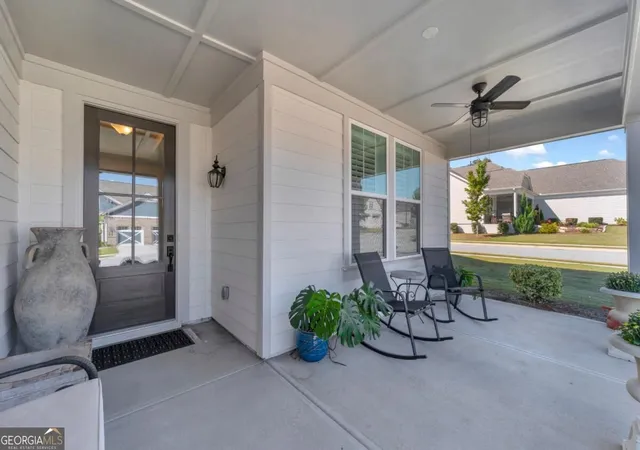 Photo 3 of Single family home for sale at 296 Ontario Ln, Hoschton, GA 30548 | MLS# 10872628 | Listing updated on 2026-10-28