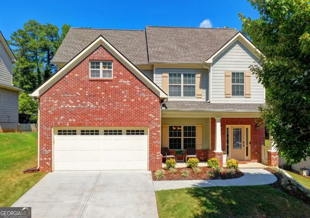 Photo 1 of Single family home for sale at 5691 Crest Hl Dr, Buford, GA 30518 | MLS# 10837991 | Listing updated on 2026-09-16