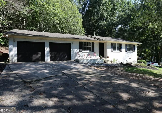 Photo 1 of Single family home for sale at 4435 Winding Crk Dr, Cumming, GA 30028 | MLS# 10838812 | Listing updated on 2026-10-17