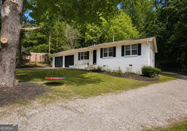 Photo 3 of Single family home for sale at 4435 Winding Crk Dr, Cumming, GA 30028 | MLS# 10838812 | Listing updated on 2026-10-17