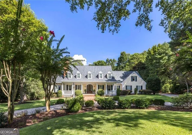 Photo 2 of Mansion for sale at 575 Old Cobblestone Dr, Atlanta, GA 30350 | MLS# 10846578 | Listing updated on 2026-09-22