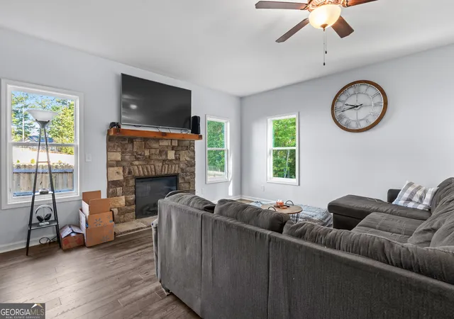 Photo 3 of Single family home for sale at 141 Anita Blvd, Carrollton, GA 30117 | MLS# 10840763 | Listing updated on 2026-09-18