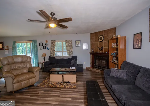 Photo 3 of Single family home for sale at 759 Bank's Rd, Carnesville, GA 30521 | MLS# 10875479 | Listing updated on 2026-10-26
