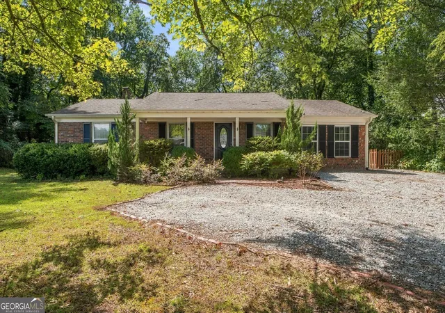 Photo 1 of Single family home for sale at 1007 Us 76, Clayton, GA 30525 | MLS# 10846237 | Listing updated on 2026-09-30