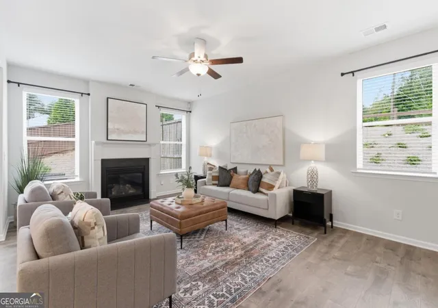 Photo 4 of Townhouse for sale at 1311 Park Ctr Cir, Mableton, GA 30168 | MLS# 10780486 | Listing updated on 2026-10-19