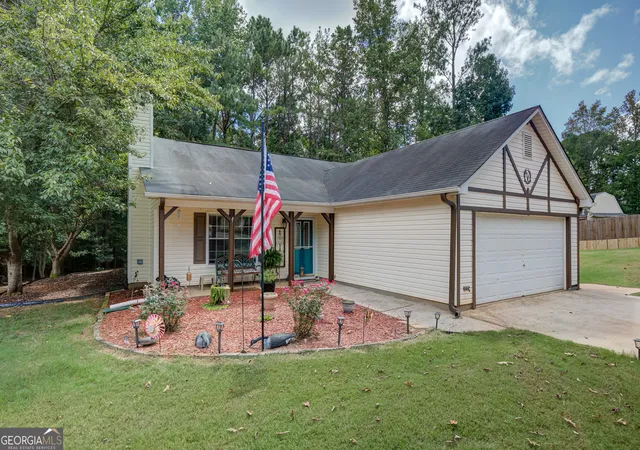 Photo 1 of Sale Pending at 80 Saddlebrook Way, Senoia, GA 30276 | MLS# 10844169 | Listing updated on 2026-09-16