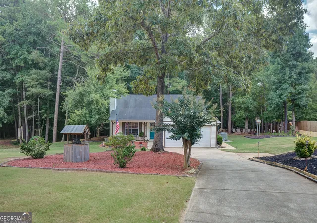 Photo 2 of Sale Pending at 80 Saddlebrook Way, Senoia, GA 30276 | MLS# 10844169 | Listing updated on 2026-09-16