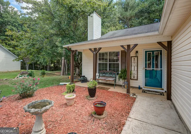 Photo 3 of Sale Pending at 80 Saddlebrook Way, Senoia, GA 30276 | MLS# 10844169 | Listing updated on 2026-09-16