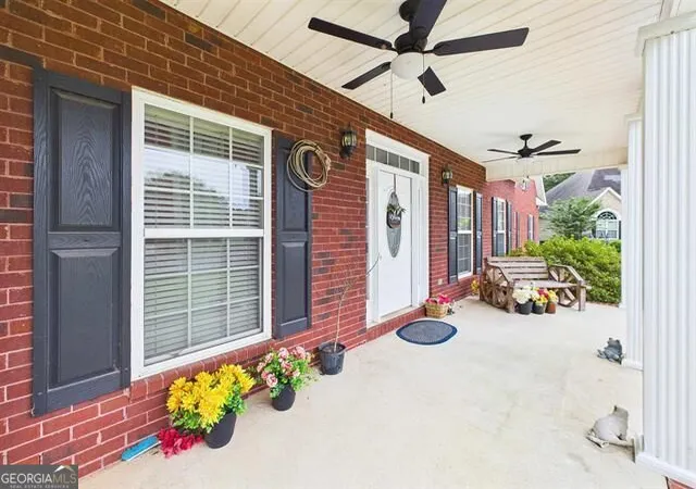Photo 2 of Single family home for sale at 129 Gardenia Dr, Warner Robins, GA 31088 | MLS# 10845178 | Listing updated on 2026-09-26