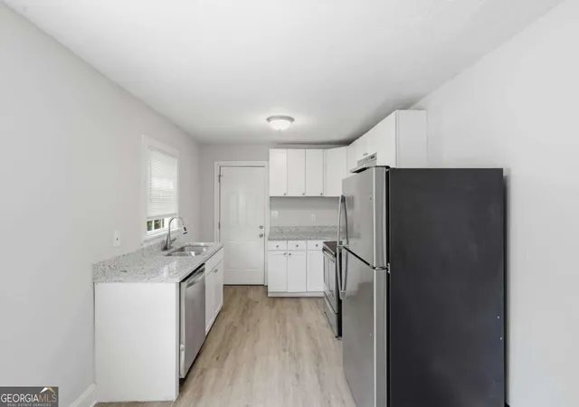 Photo 4 of Single family home for sale at 327 Addington St SW, Atlanta, GA 30310 | MLS# 10838847 | Listing updated on 2026-09-03