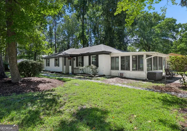 Photo 1 of Single family home for sale at 352 Sandpiper Rd, Richmond Hill, GA 31324 | MLS# 10838214 | Listing updated on 2026-09-17
