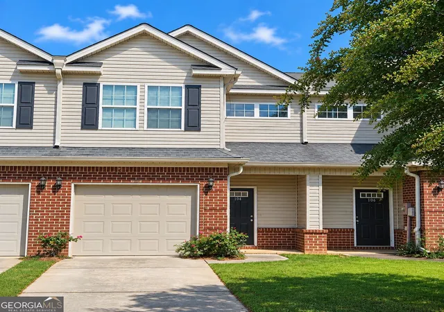 Photo 1 of Sale Pending at 104 Cottage Cir, Byron, GA 31008 | MLS# 10838994 | Listing updated on 2026-09-08