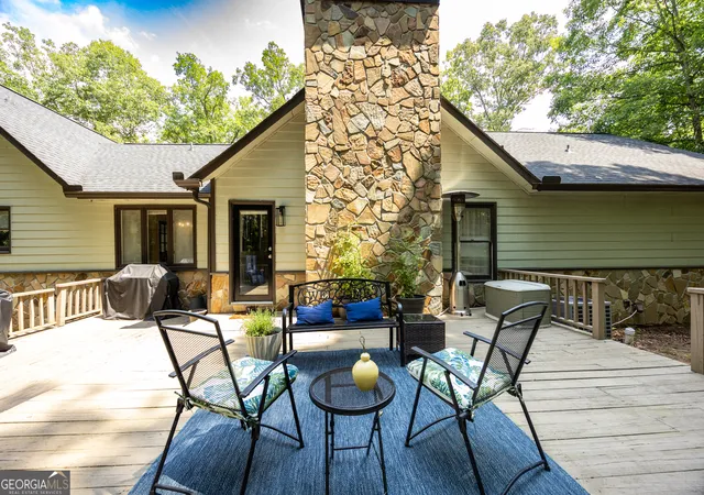 Photo 3 of Single family home for sale at 140 Scott Blvd, Tyrone, GA 30290 | MLS# 10784279 | Listing updated on 2026-09-02