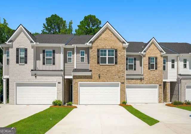 Townhouse for sale at 490 Silver Moon, Loganville, GA 30052 | MLS# 10759899