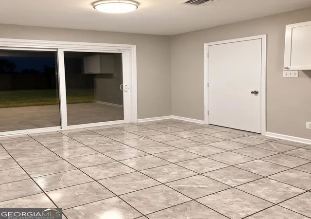 Photo 4 of Single family home for sale at 108 Lancelot Ct, Warner Robins, GA 31093 | MLS# 10850964 | Listing updated on 2026-09-24