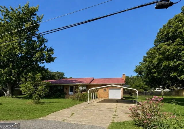 Photo 1 of Single family home for sale at 2114 Cheatwood Dr, Oxford, AL 36203 | MLS# 10838890 | Listing updated on 2026-09-08