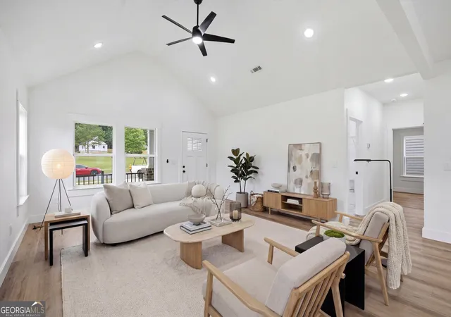 Photo 2 of Single family home for sale at 144 Washington St, Dalton, GA 30721 | MLS# 10840397 | Listing updated on 2026-09-18