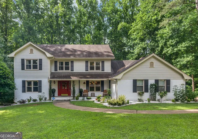 Photo 1 of Sale Pending at 1310 Vineyard Dr Se, Conyers, GA 30013 | MLS# 10841801 | Listing updated on 2026-09-28
