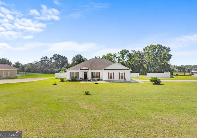 Photo 1 of Single family home for sale at 101 Bridgewater Way, Statesboro, GA 30458 | MLS# 10850983 | Listing updated on 2026-10-06