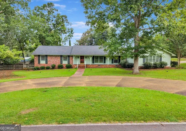 Photo 1 of Single family home for sale at 201 Eckles Rd, Americus, GA 31719 | MLS# 10843808 | Listing updated on 2026-10-16