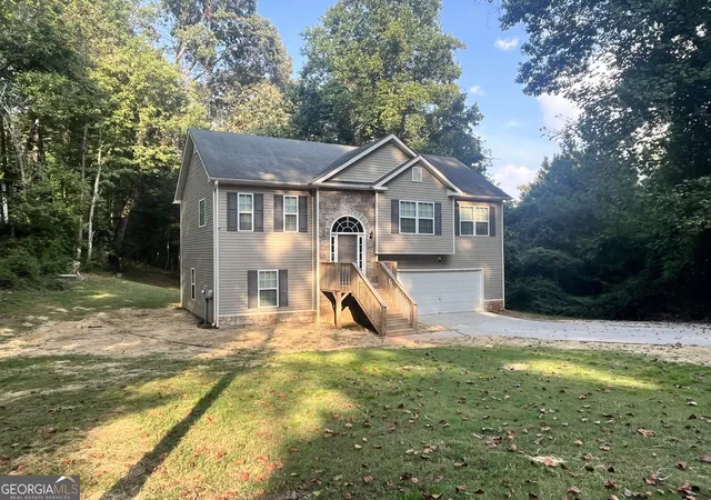 Photo 2 of Single family home for sale at 3986 King Dr, Douglasville, GA 30135 | MLS# 10842710 | Listing updated on 2026-09-28