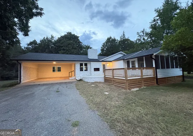 Photo 4 of Single family home for sale at 100 Williamsburg Ln, Athens, GA 30605 | MLS# 10818193 | Listing updated on 2026-09-11