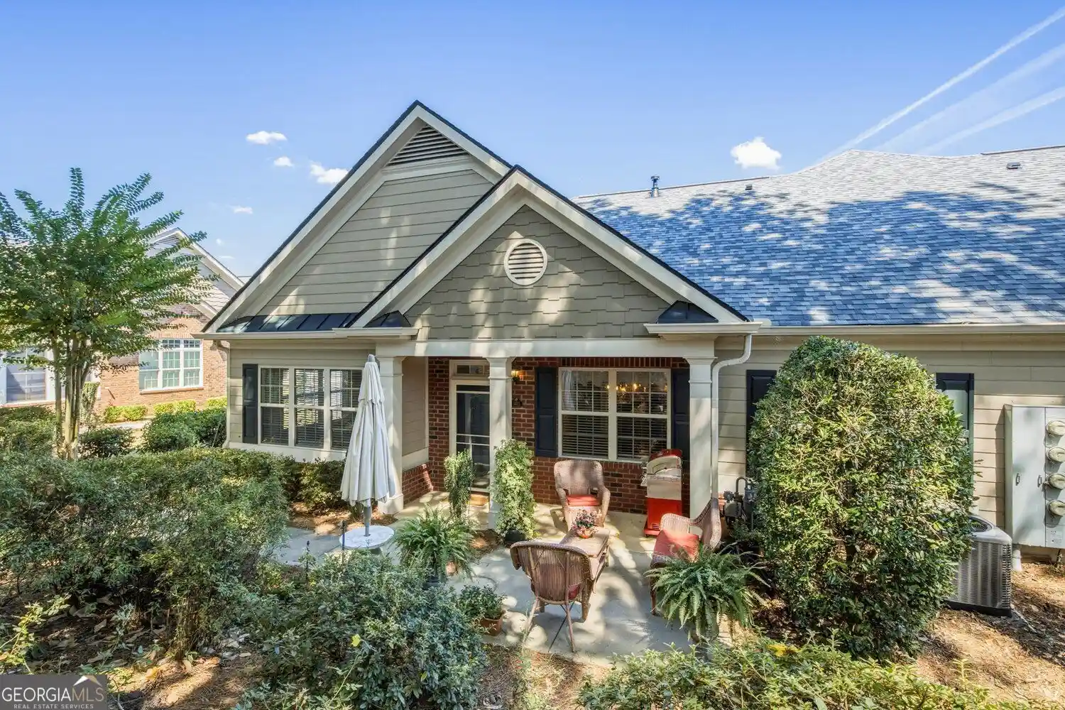 Listing Photo 2 - Condo for sale in 1405 Oak Mdws Ln located at 1405 Oak Mdws Ln, Cumming, GA 30041 - Unit 1405 Oak Meadows Ln