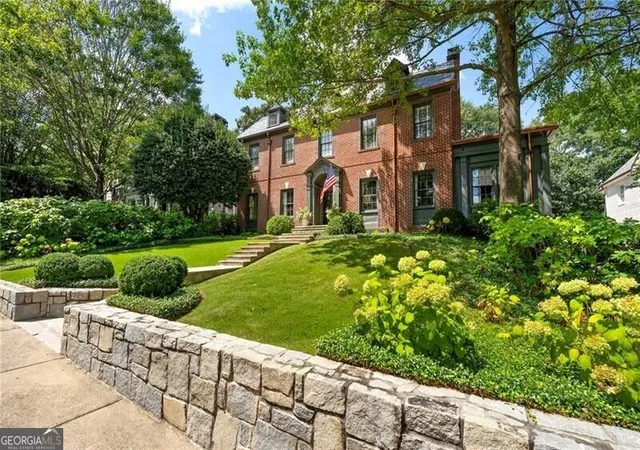 Photo 2 of Sale Pending at 102 Brighton Rd Ne, Atlanta, GA 30309 | MLS# 10837221 | Listing updated on 2026-10-02
