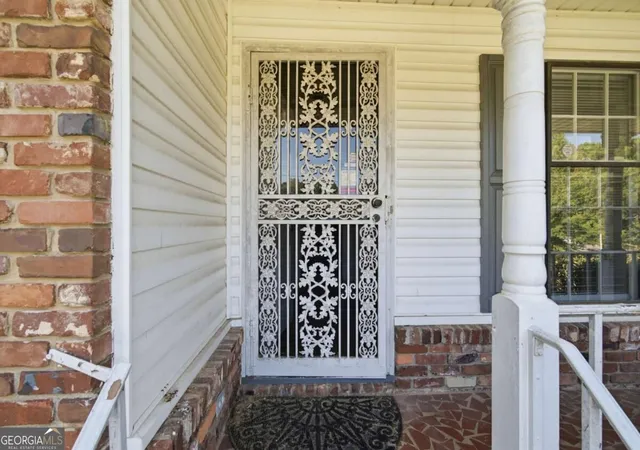 Photo 3 of Single family home for sale at 2710 Tanglewood Trl, Atlanta, GA 30344 | MLS# 10843397 | Listing updated on 2026-09-11