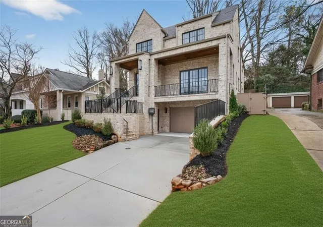Photo 3 of Single family home for sale at 991 Courtenay Dr Ne, Atlanta, GA 30306 | MLS# 10850156 | Listing updated on 2026-10-06