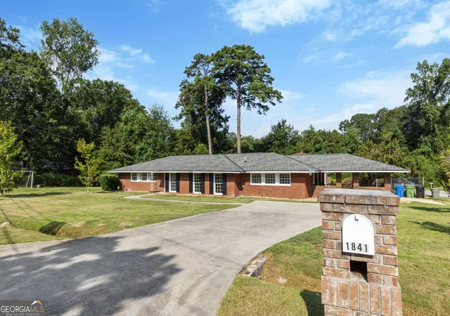 Photo 3 of Single family home for sale at 1841 Celeste Dr, Columbus, GA 31907 | MLS# 10841116 | Listing updated on 2026-09-06
