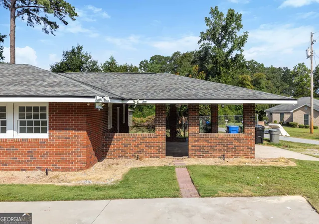 Photo 4 of Single family home for sale at 1841 Celeste Dr, Columbus, GA 31907 | MLS# 10841116 | Listing updated on 2026-09-06