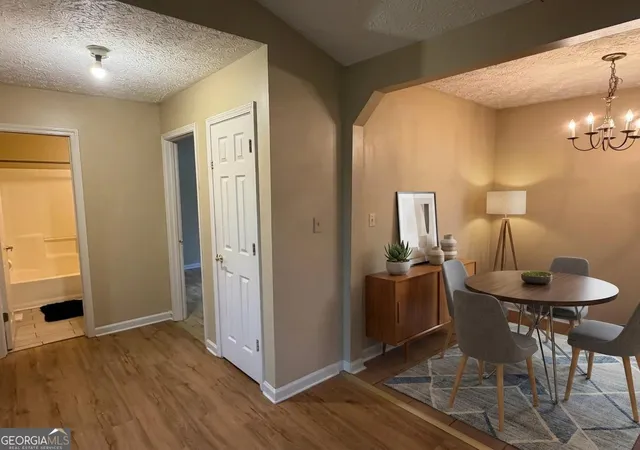 Photo 4 of Single family home for sale at 122 Oriole Dr, Jonesboro, GA 30238 | MLS# 10852530 | Listing updated on 2026-10-07