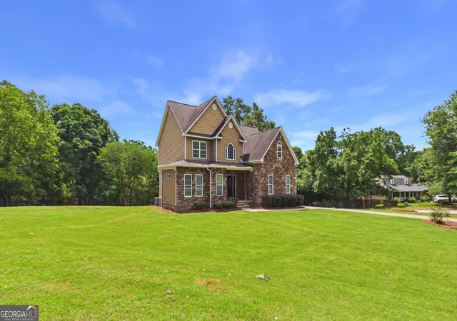 Photo 4 of Single family home for sale at 450 E End Rd, Covington, GA 30014 | MLS# 10846632 | Listing updated on 2026-09-26