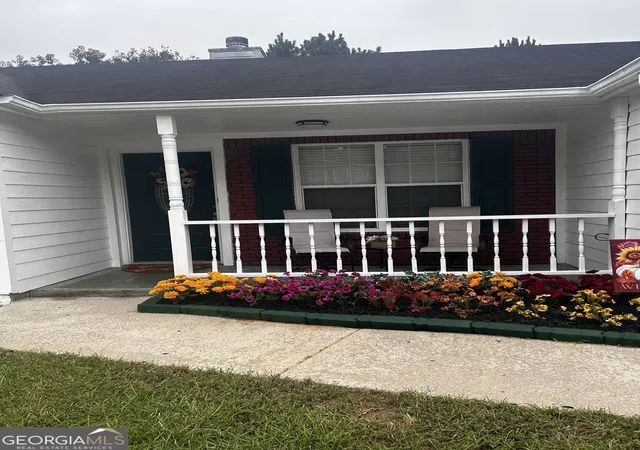 Photo 3 of Single family home for sale at 9143 Clubhouse Dr, Riverdale, GA 30274 | MLS# 10852913 | Listing updated on 2026-10-08