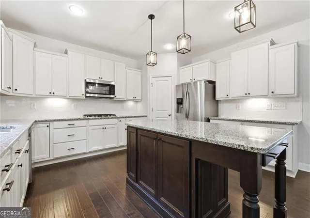 Photo 3 of Single family home for sale at 3325 Trowbridge Dr, Cumming, GA 30040 | MLS# 10851759 | Listing updated on 2026-10-28