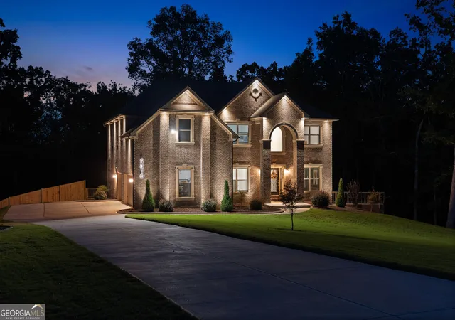 Photo 3 of Single family home for sale at 5810 Langdale, Douglasville, GA 30135 | MLS# 10843477 | Listing updated on 2026-10-08