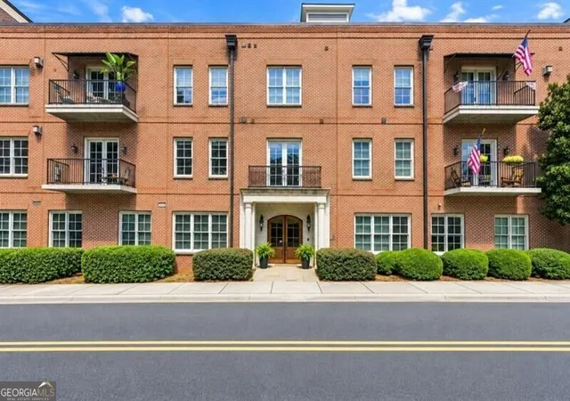 Photo 2 of Condo for sale at 315 Washington Ave Ne #209, Marietta, GA 30060 | MLS# 10843120 | Listing updated on 2026-09-14